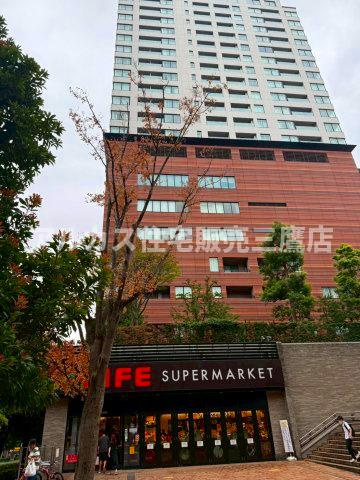 クロスエアタワー