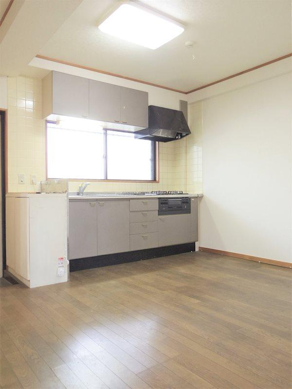 サンハイツイワミの居間・リビング