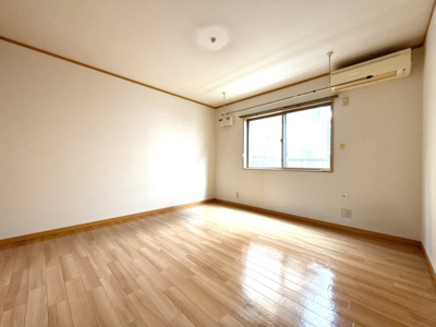 【居間・リビング】 | みどりヶ丘ハイツ