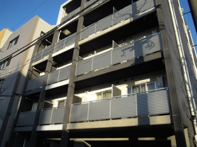 【外観】 | エルミタージュ東高円寺 | 鉄筋コンクリート造のがっちりとした造り。