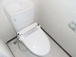 【トイレ】 | エルミタージュ東高円寺 | 温水洗浄便座。