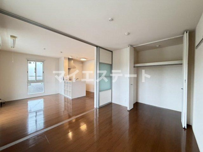 【洋室】 | ライジングサン西宮 B棟