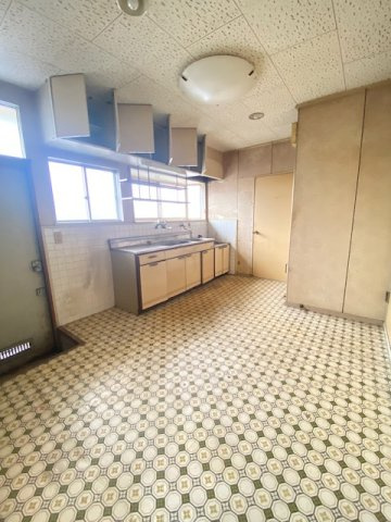 都城市上長飯町の中古一戸建のキッチン