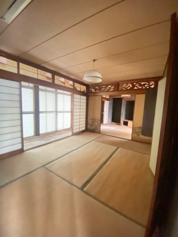 都城市上長飯町の中古一戸建の玄関