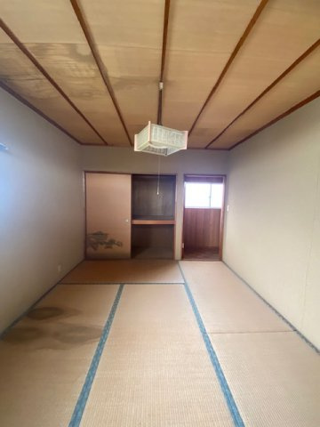 都城市上長飯町の中古一戸建の和室