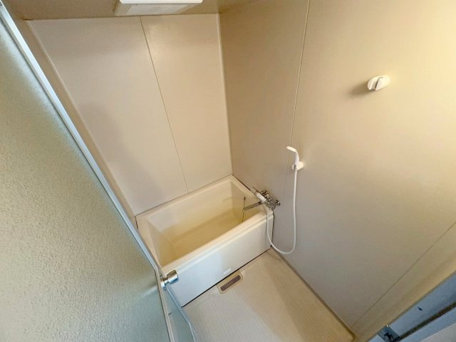 西田マンションの浴室