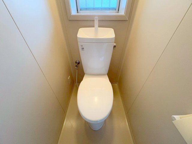 西田マンションのトイレ