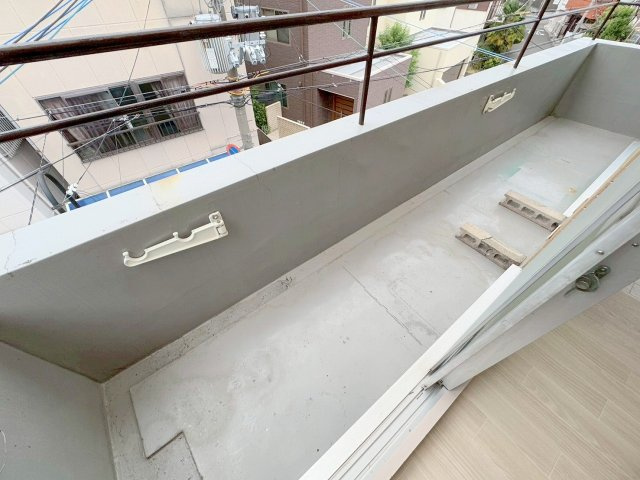 西田マンションのバルコニー