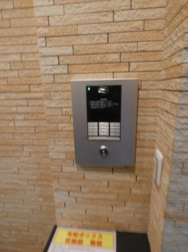 CASA一里塚のエントランス