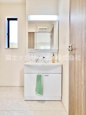 【独立洗面台】 | 裾野市桃園 新築一戸建て | 独立洗面化粧台が付いています