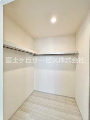 【収納】 | 裾野市桃園 新築一戸建て | ウォークインクローゼットです