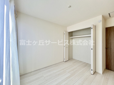 【洋室】 | 裾野市桃園 新築一戸建て | 5.25帖の洋室です