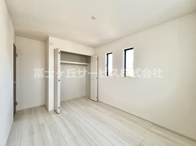 【洋室】 | 裾野市桃園 新築一戸建て | 6帖の洋室です