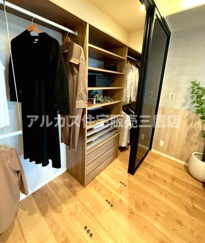 クロスエアタワーの収納|システムクローゼット