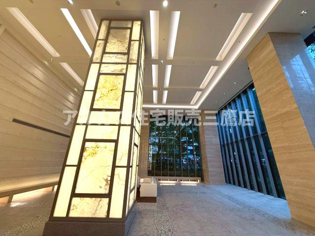 クロスエアタワーのロビー