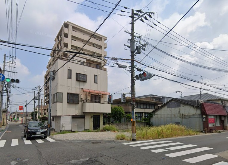 松原市天美東　ロードサイド角地の外観