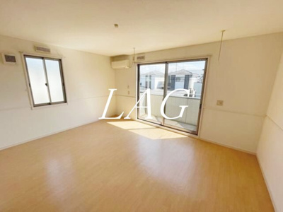 【居間・リビング】 | コンフォートルミナスＡ | 洋室のお部屋です。