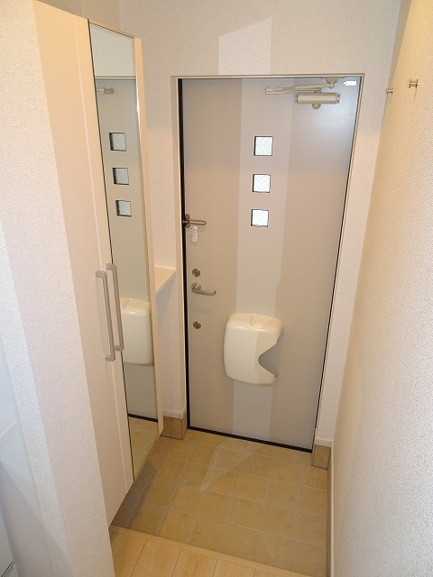 BLESS 青砥　Bの玄関