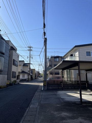 土地　大柳町2丁目の前面道路含む現地写真