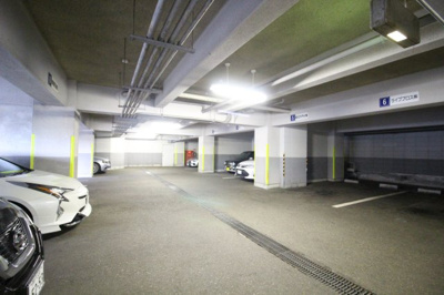 【駐車場】 | ロイヤル磯上