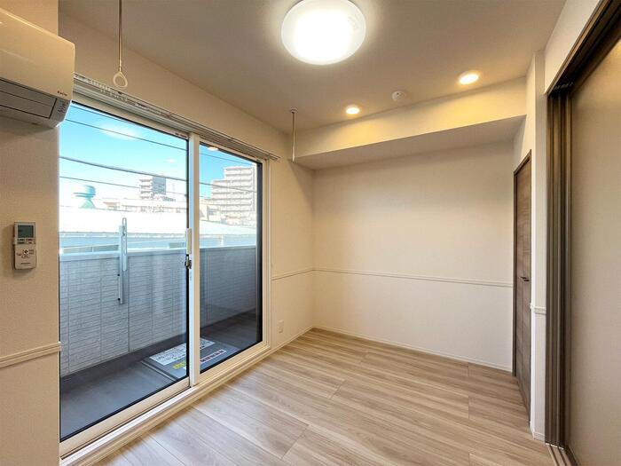 グラナーデ高野台の洋室