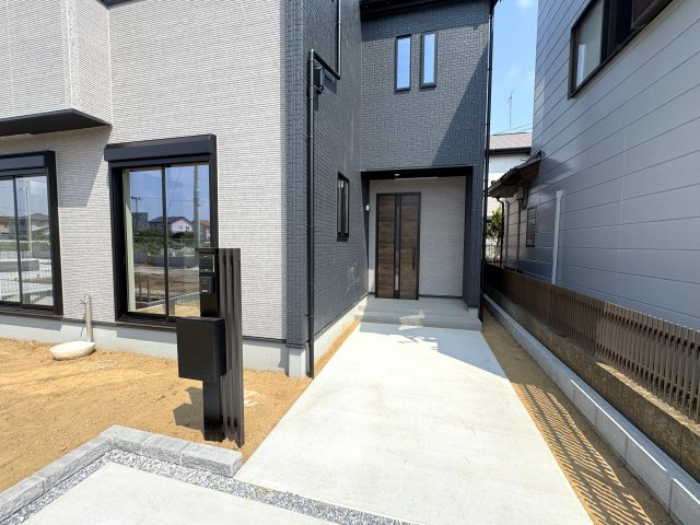 松戸市金ケ作新築戸建（金ケ作７期）のエントランス|エントランス・玄関ポーチ