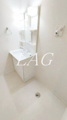 【洗面所】 | オークハウス洗足 | 独立洗面台です。