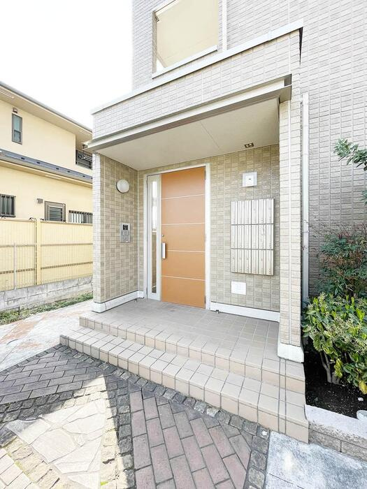 フェアレーン高野台Ⅱのエントランス