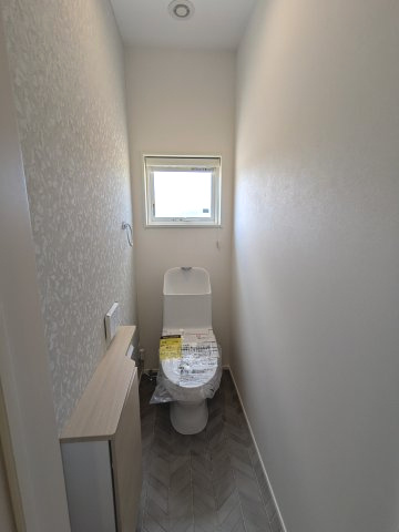 岩出市宮・新築戸建・116233のトイレ