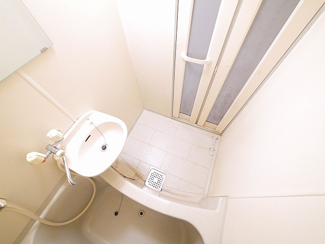 ヴィエンシャトレー小池の浴室|落ち着いた空間のお風呂です