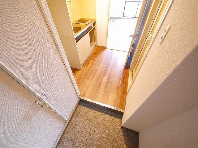 ヴィエンシャトレー小池の玄関|明るい玄関です