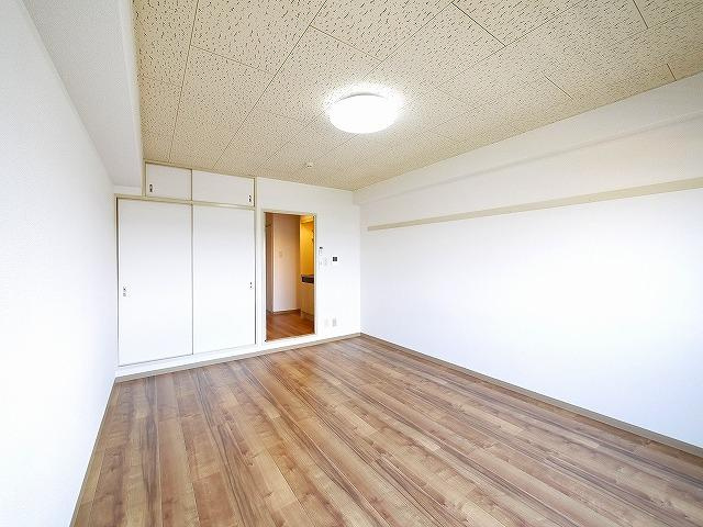 ヴィエンシャトレー小池の寝室|落ち着いて過ごせるお部屋なので、寝室にいかがでしょうか