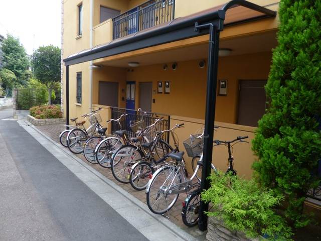 ＶＥＶＥ　ＴＡＣＨＩＢＡＮＡのその他共用部分|屋根つきの駐輪スペースです♪