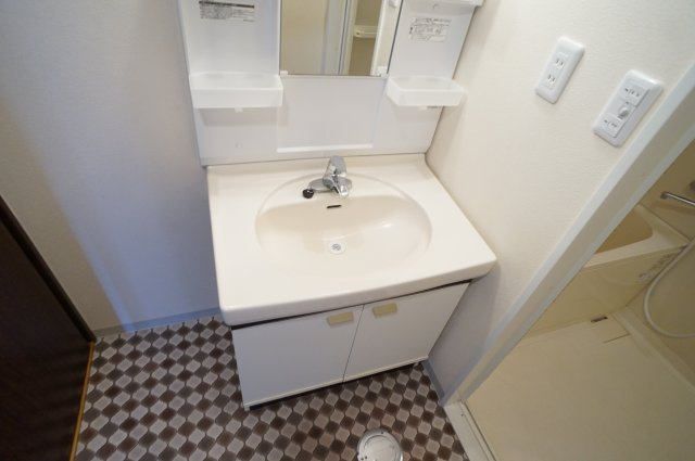 アルヴェレット【当社管理物件】の洗面所