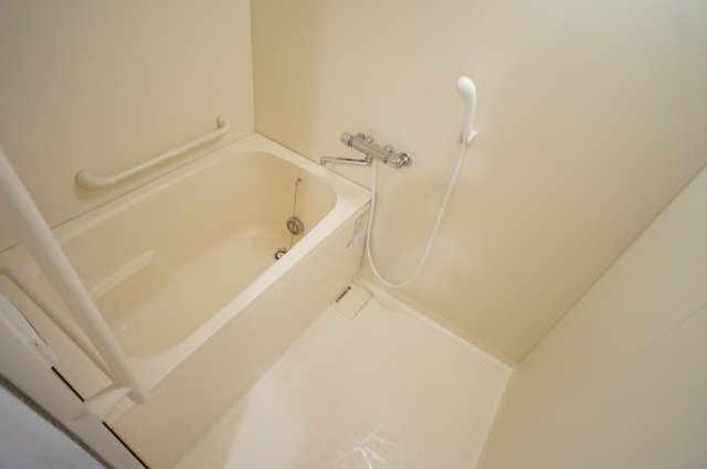 アルヴェレット【当社管理物件】の浴室