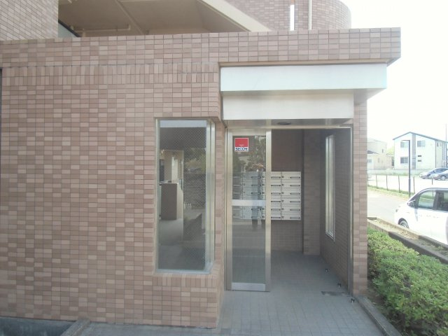 アルヴェレット【当社管理物件】のエントランス