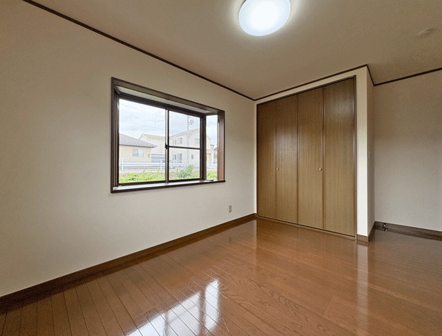 七ヶ浜町境山2丁目　広々9DK住宅♪の洋室