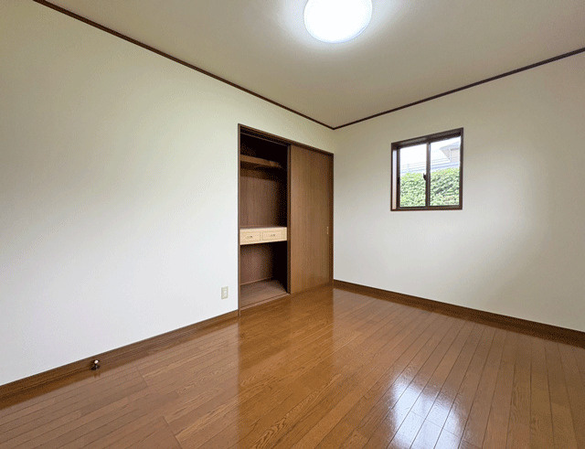 七ヶ浜町境山2丁目　広々9DK住宅♪の洋室