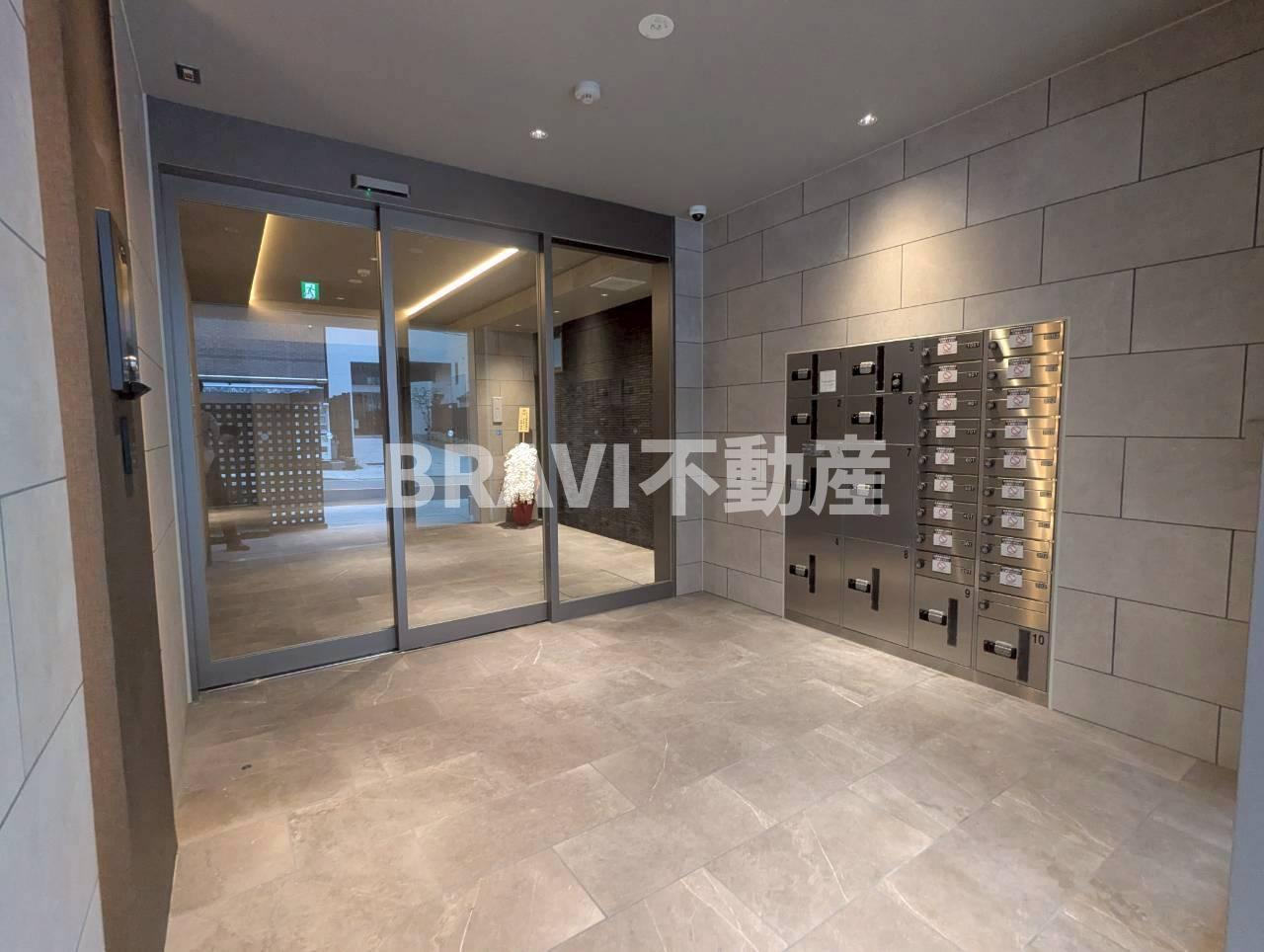 LAZO内久宝寺のエントランス