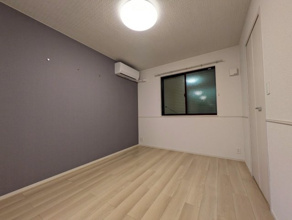 【寝室】 | ※同タイプの写真となります。