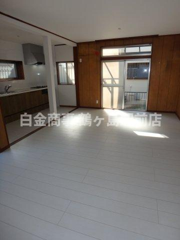 HMH坂戸市中富町中古戸建の居間・リビング