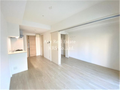 【居間・リビング】 | アーバネックス北堀江ll | 白を基調とした洗練されたお部屋♪