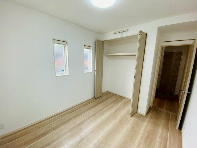 中古戸建　ナリタリンクスプレイス　２６号の洋室