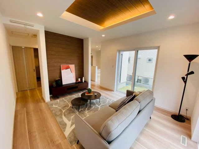 中古戸建　ナリタリンクスプレイス　２６号の居間・リビング