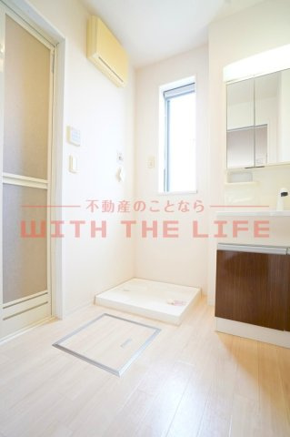 グランディール中広Ⅱ【10,000円キャッシュバック対象物件】の洗面所|広い洗面スペース