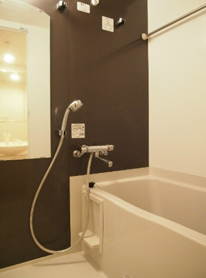 【浴室】 | ルーブル高円寺参番館 | 浴室乾燥機付きバス。
