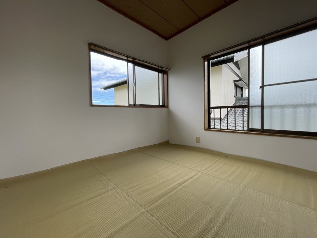 まるみハイツの和室