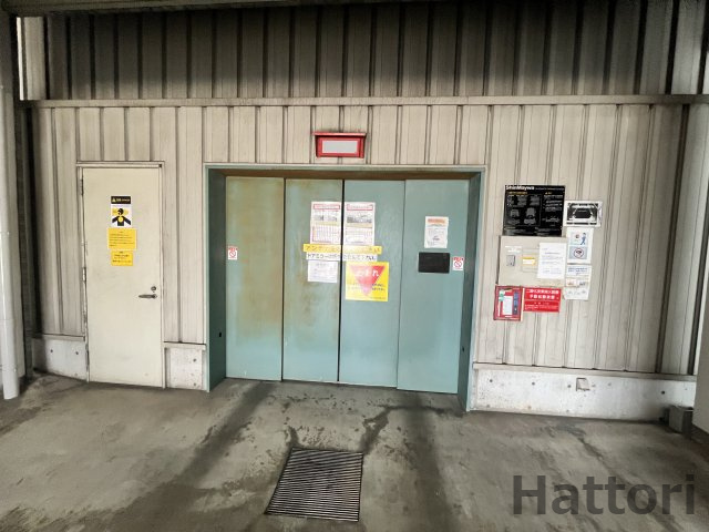 フェニックス穂波の駐車場