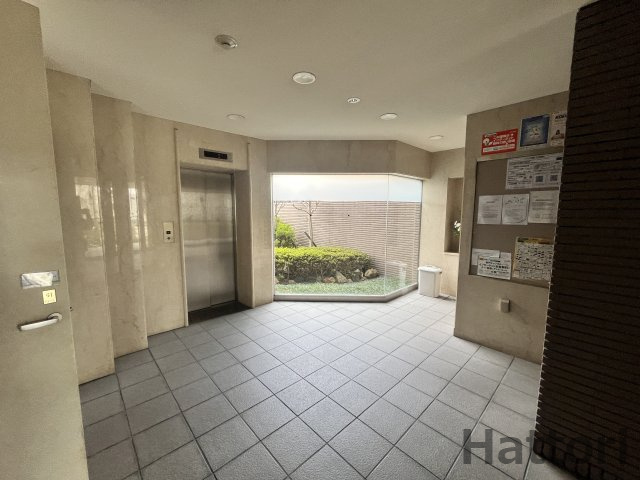 フェニックス穂波のエントランス