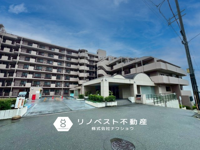 アドリーム石切山手の外観|駅近のフルリノベーション物件です♪